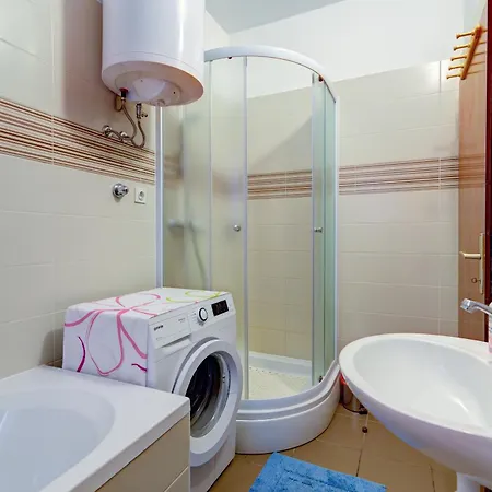 Apartman Erika Zengg Kültér fotó