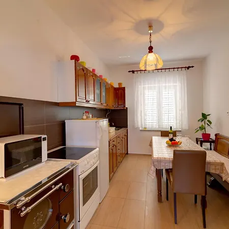 Apartman Erika Zengg Kültér fotó