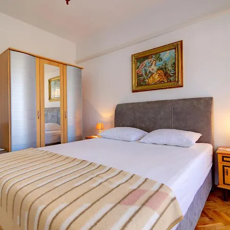 Apartman Erika Zengg Kültér fotó